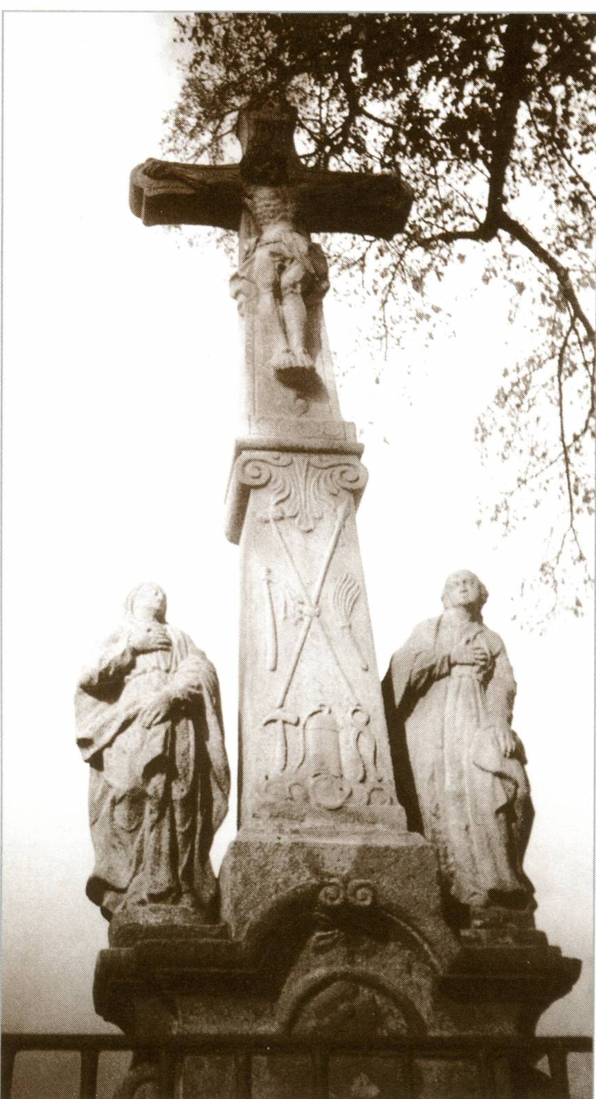 Photo of 
            Stone Calvary Cross in Piotrowice